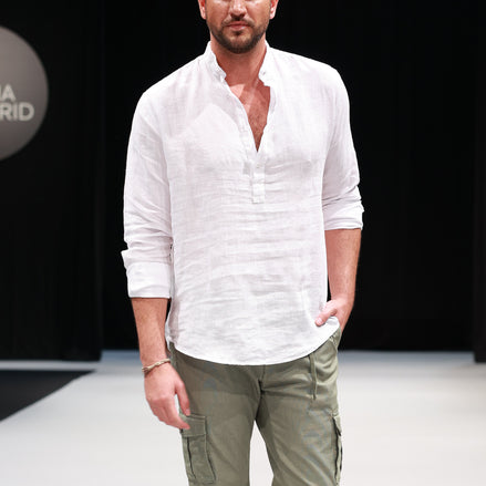 POLERA DE LINO CUELLO MAO