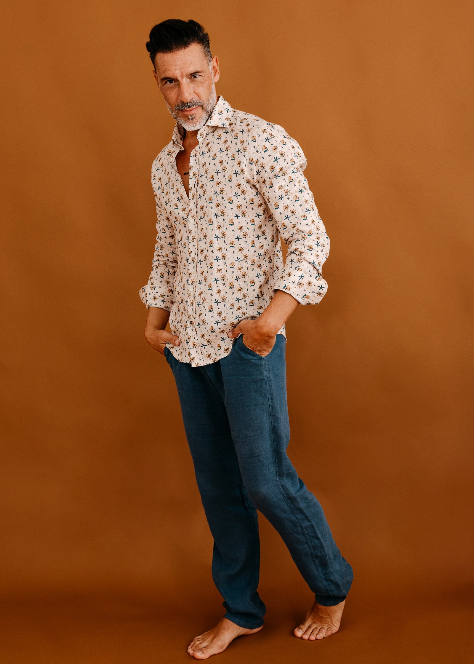 PANTALÓN CHINO CLÁSICO LINO