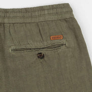 PANTALÓN DE LINO CON PINZAS