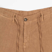 BERMUDA DE LINO CON PINZAS