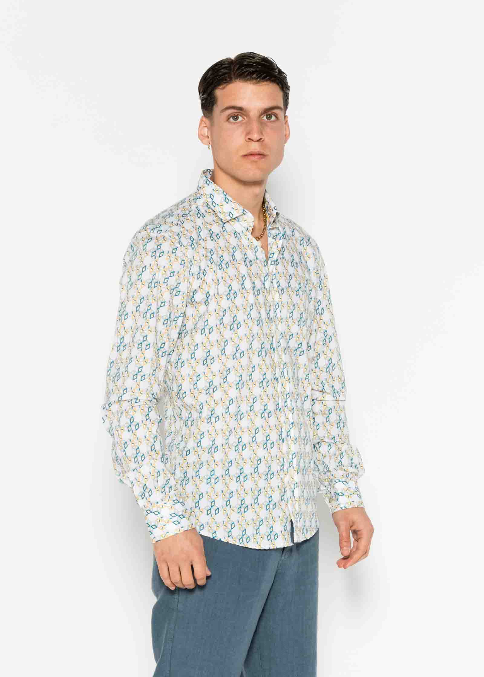 CAMISA ESTAMPADA ELASTÁN ILLUSION