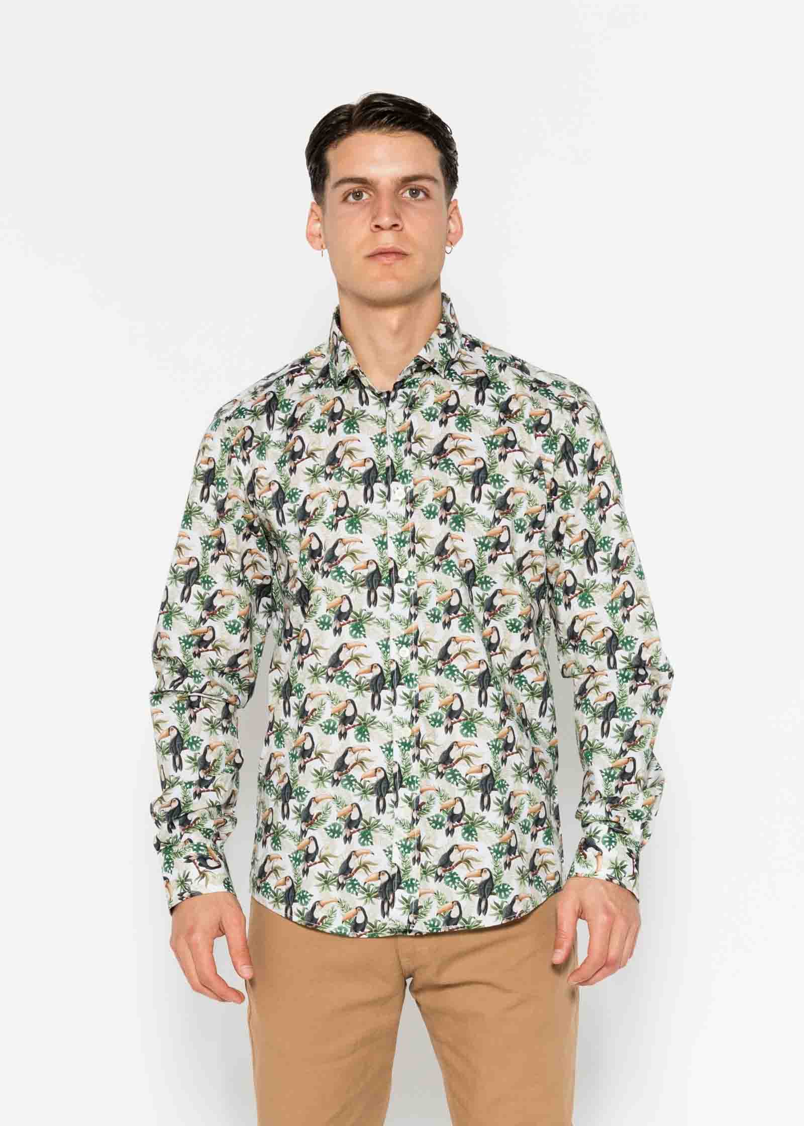 CAMISA ESTAMPADA ELASTÁN TUCÁN