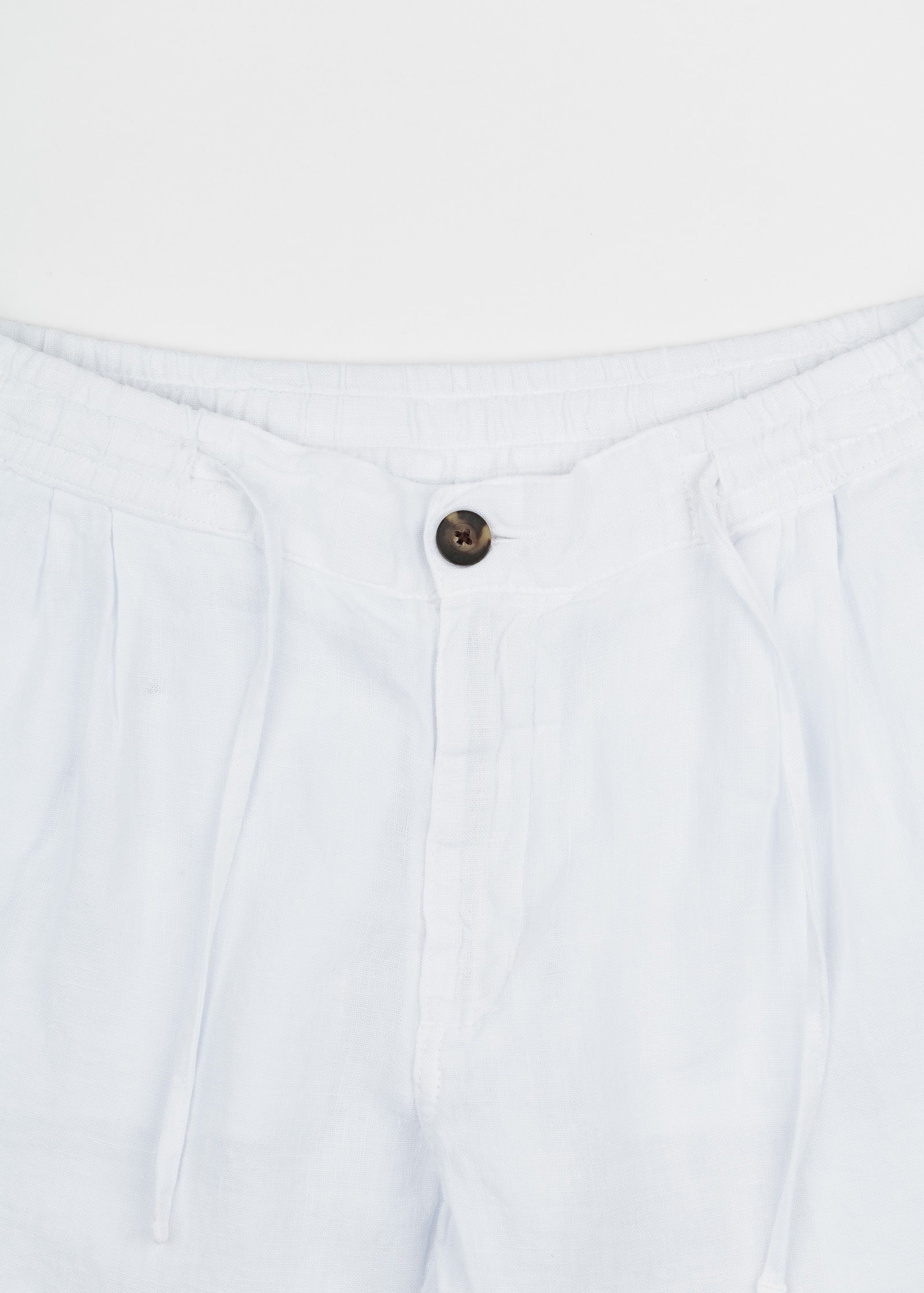 PANTALÓN DE LINO CON PINZAS