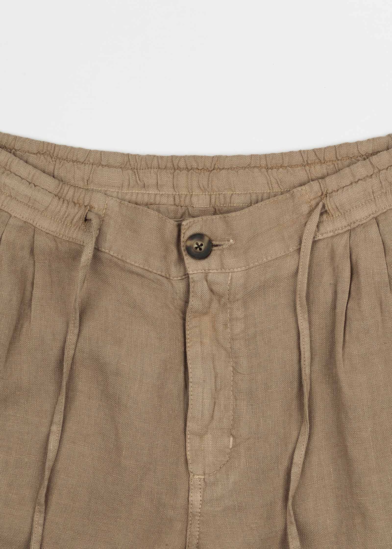 BERMUDA DE LINO CON PINZAS