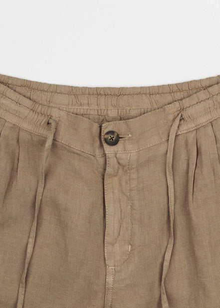 BERMUDA DE LINO CON PINZAS